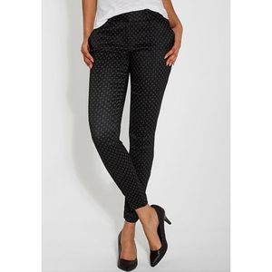 3/15 SALE NWT Black Skinny Pants by Maurices